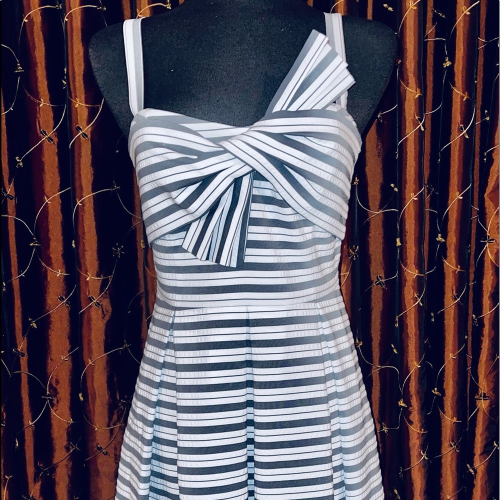 New  1901 Fit Flare Summer Summer Dress Gray/Wht No Tag Sz 8